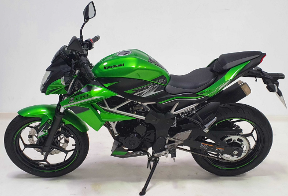 Kawasaki in Grün für die A1-Ausbildung